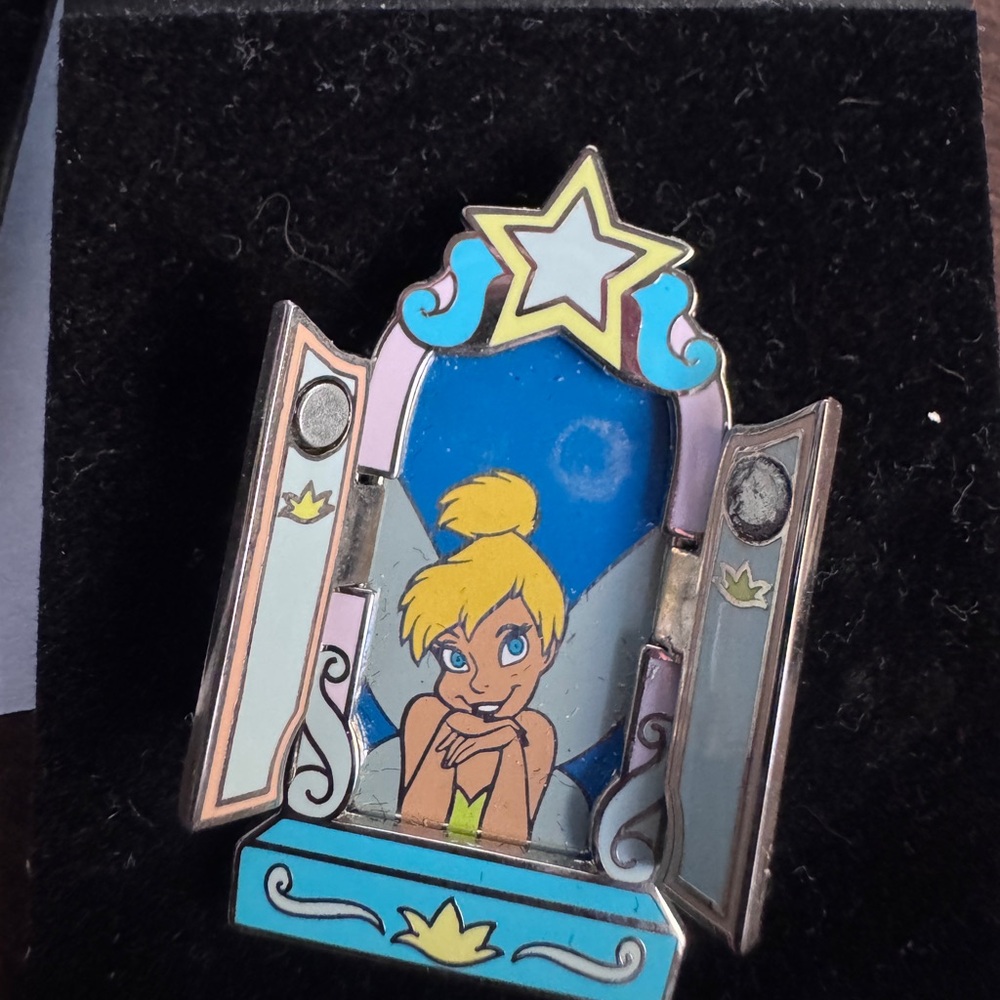 Disney Tinker Bell In Fairy House Fairy Brooch Pin